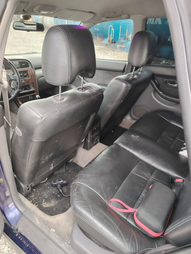 Subaru Outback 2.5 АГУ, снимка 10 - Автомобили и джипове - 53007201