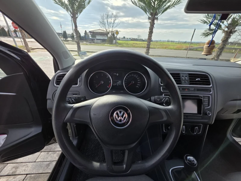 VW Polo, снимка 6 - Автомобили и джипове - 53117443