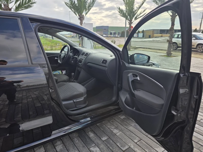 VW Polo, снимка 7 - Автомобили и джипове - 53117443