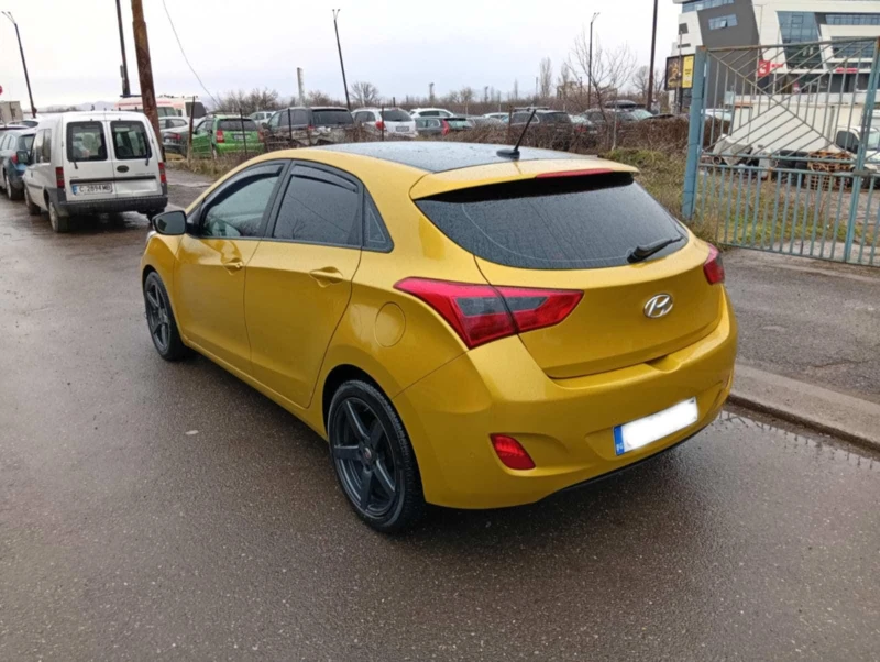 Hyundai I30 1.4 MPI, снимка 5 - Автомобили и джипове - 53344212