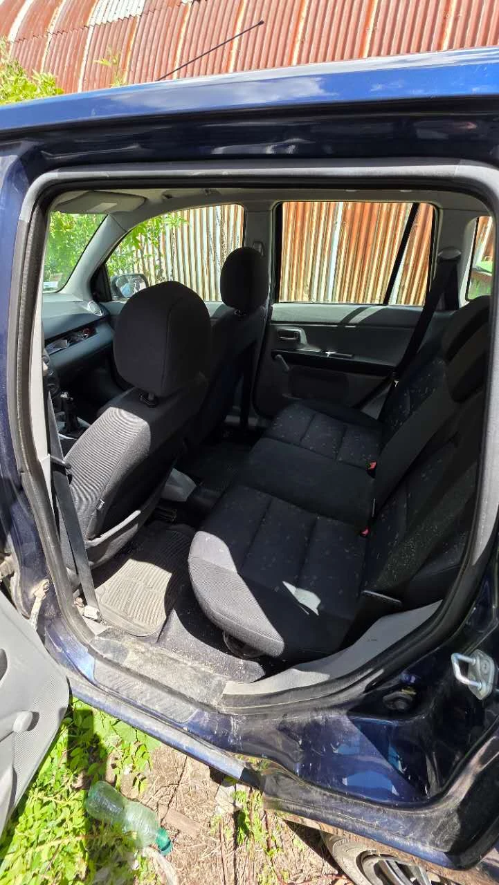 Mazda 2  - изображение 10