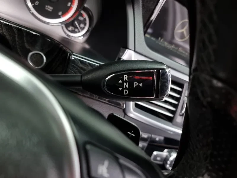 Mercedes-Benz E 220 CDI Avantgarde - изображение 9