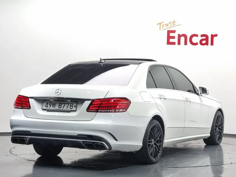 Mercedes-Benz E 220 CDI Avantgarde - изображение 2