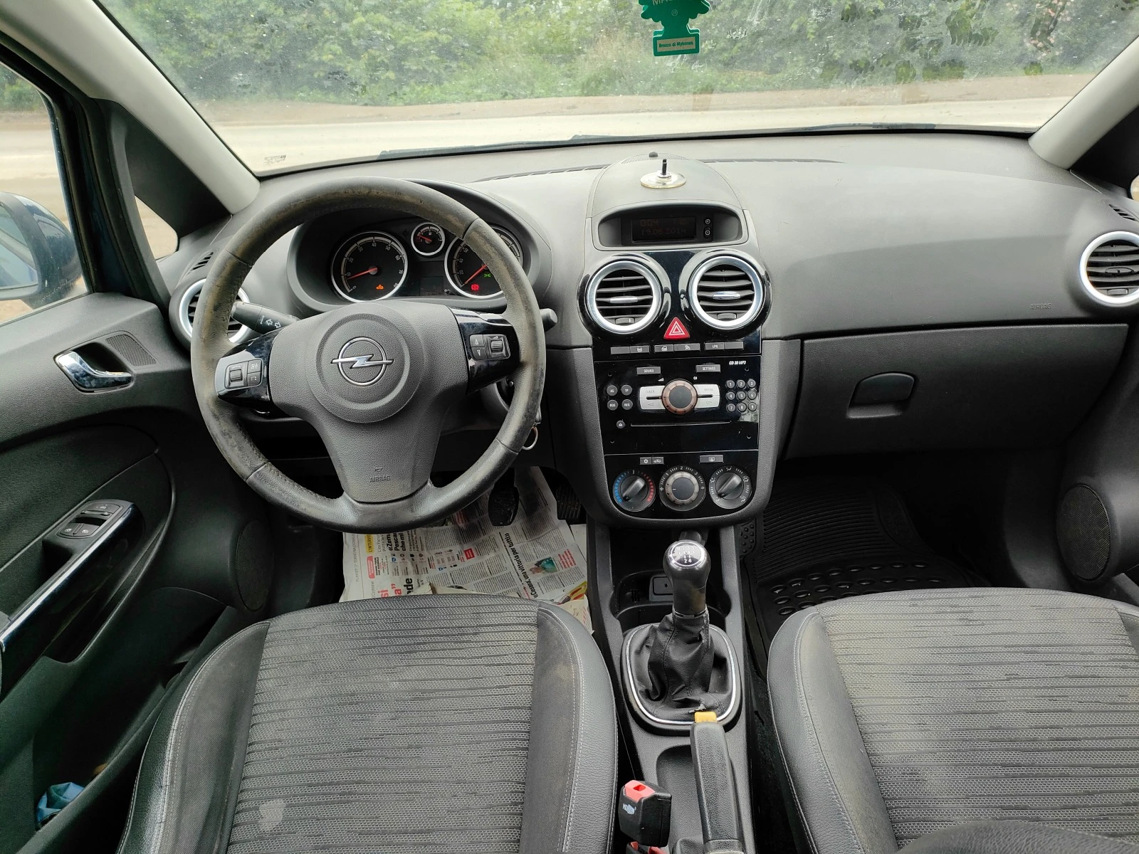 Opel Corsa 1.2i - изображение 8