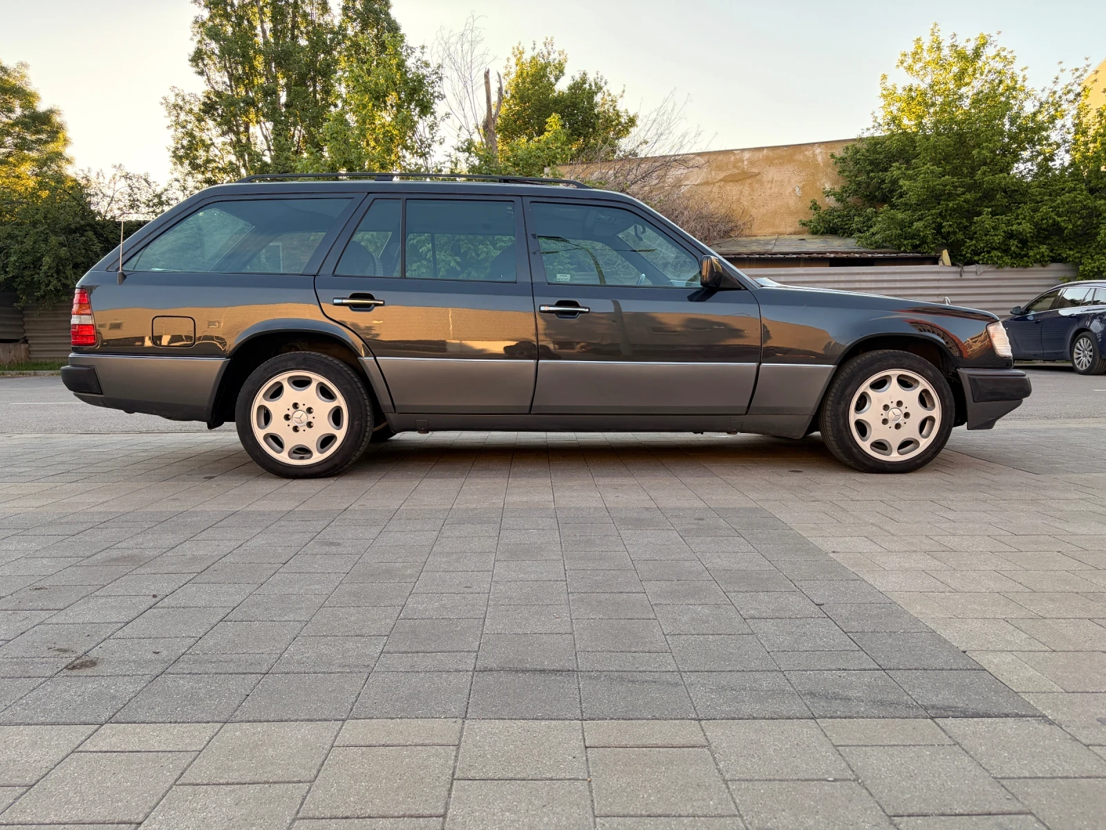 Mercedes-Benz 124 280 TE, снимка 3 - Автомобили и джипове - 53838113