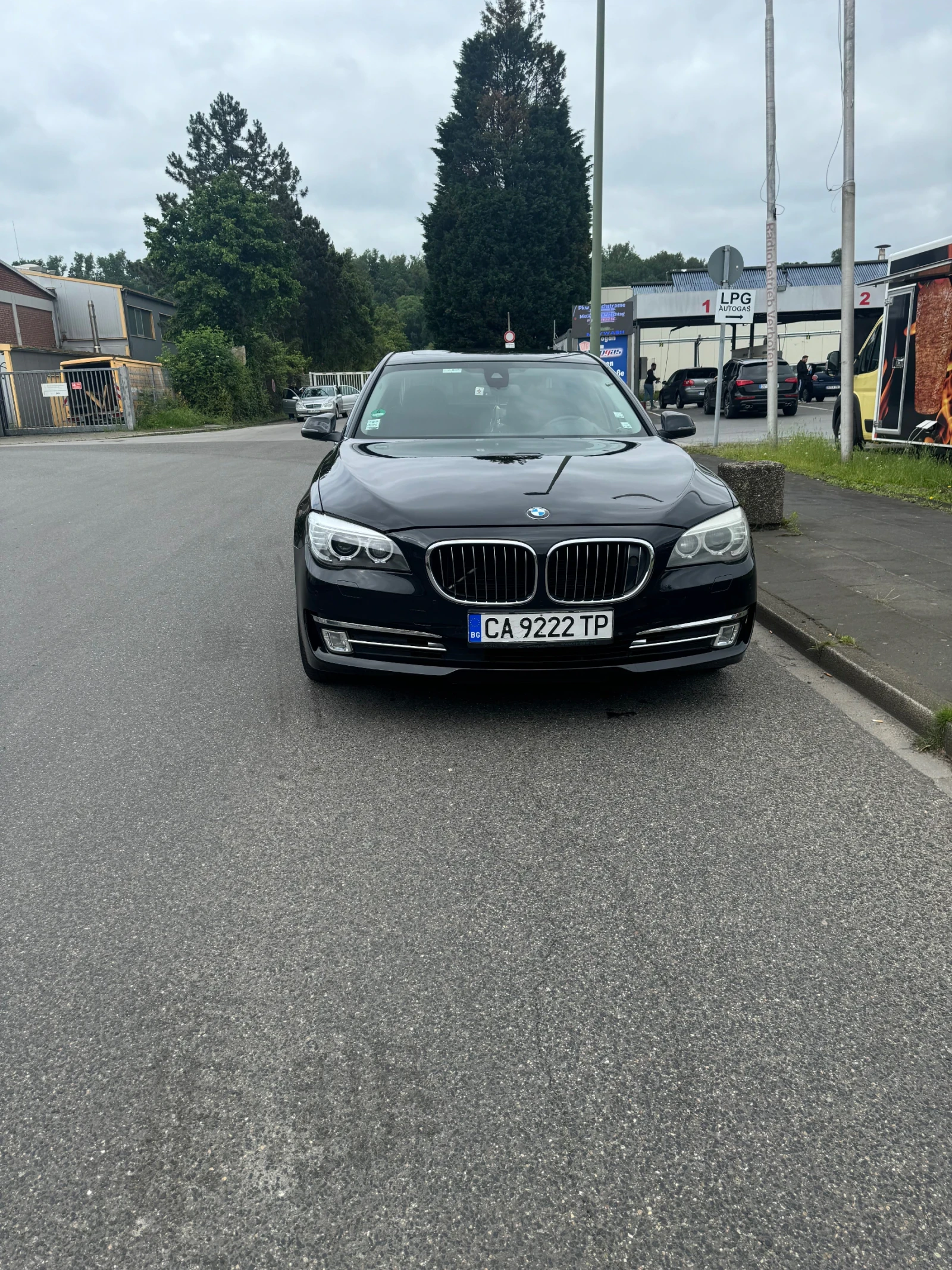 BMW 730  - изображение 9