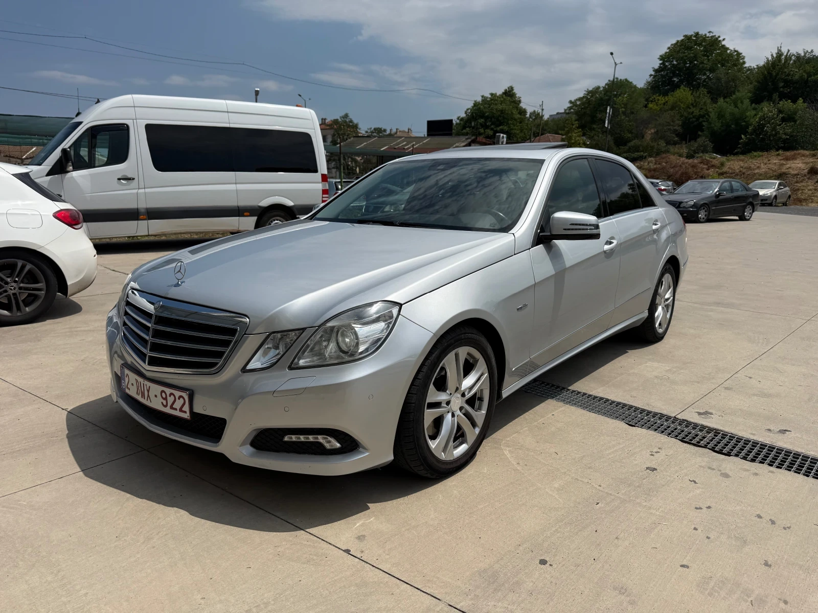 Mercedes-Benz E 350  - изображение 3