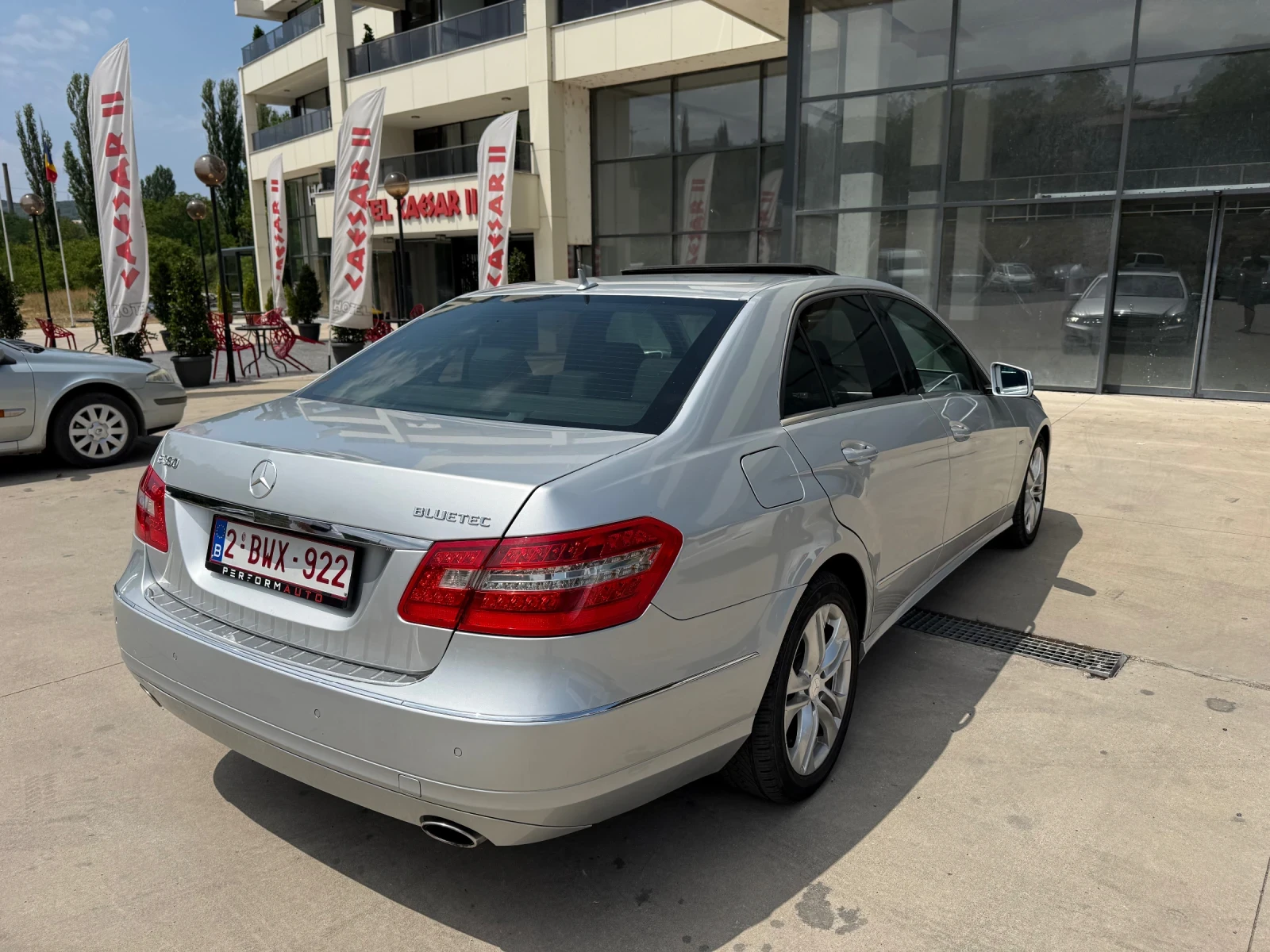 Mercedes-Benz E 350  - изображение 7