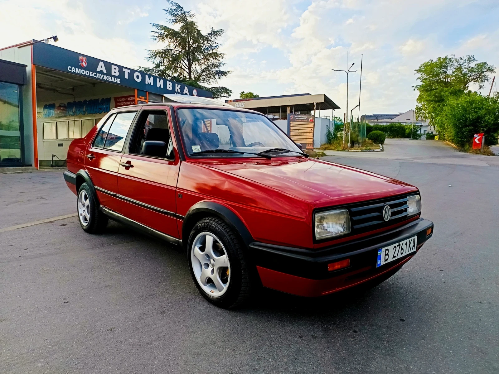 VW Jetta 1, 6 газ бензин 75к.с - изображение 2