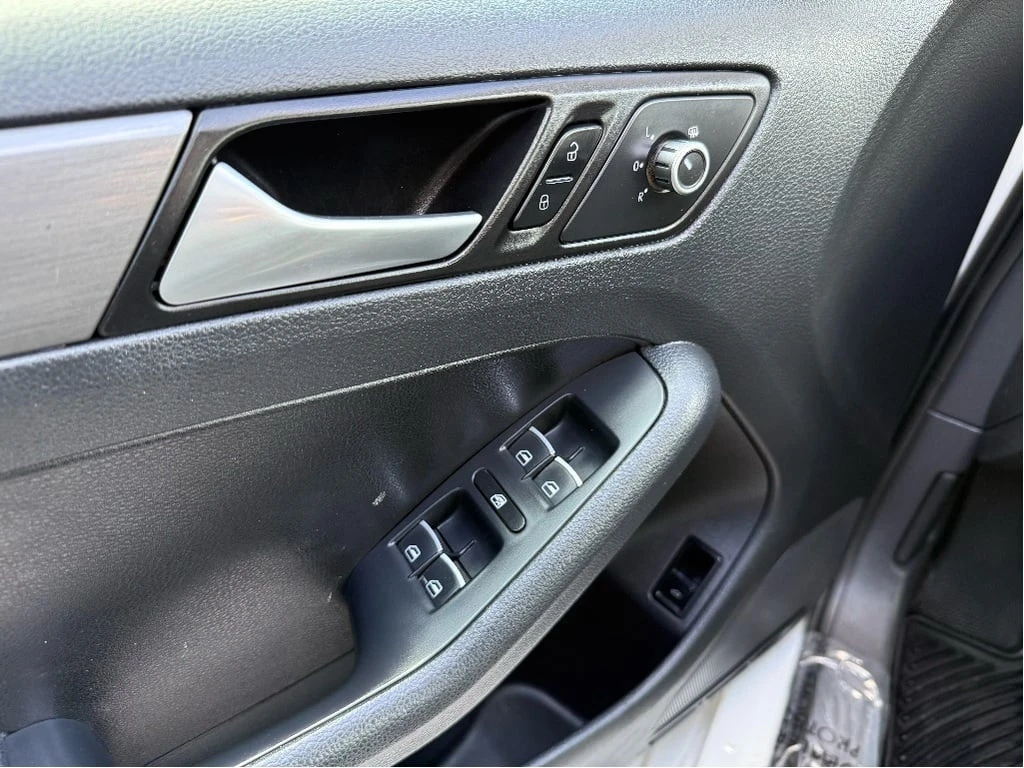 VW Jetta * TDI| Fuel Effecient Diesel Engine * CARFAX * ��� | Mobile.bg � ����������� 7