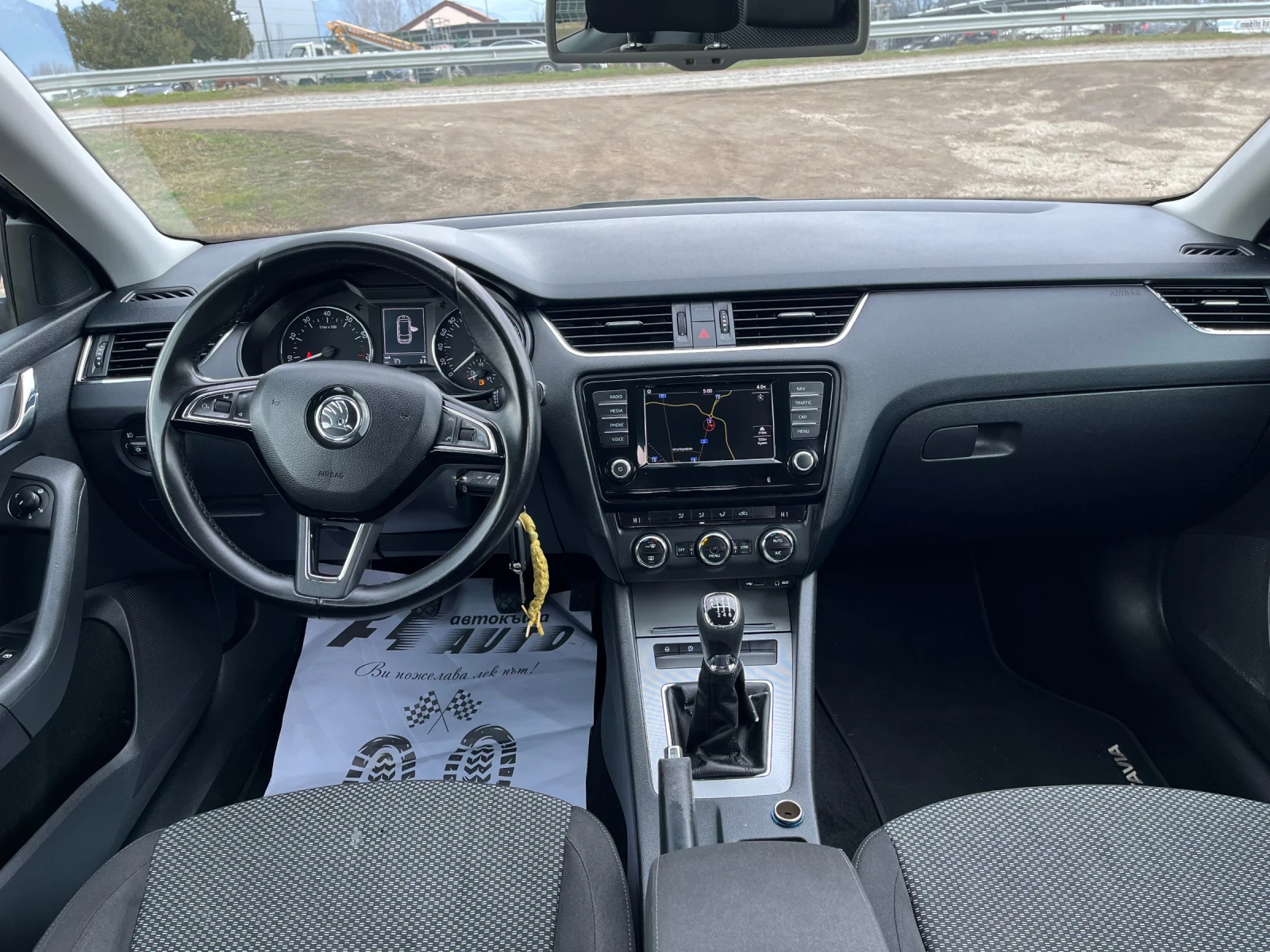 Skoda Octavia 1.4I-FEIS-NAVI-ITALIA - изображение 8