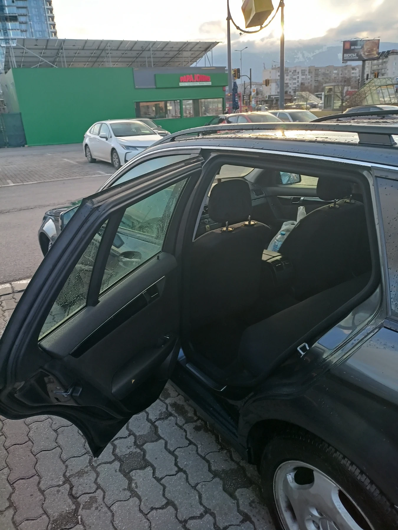 Mercedes-Benz C 220 BlueEfficiency , снимка 7 - Автомобили и джипове - 53890210