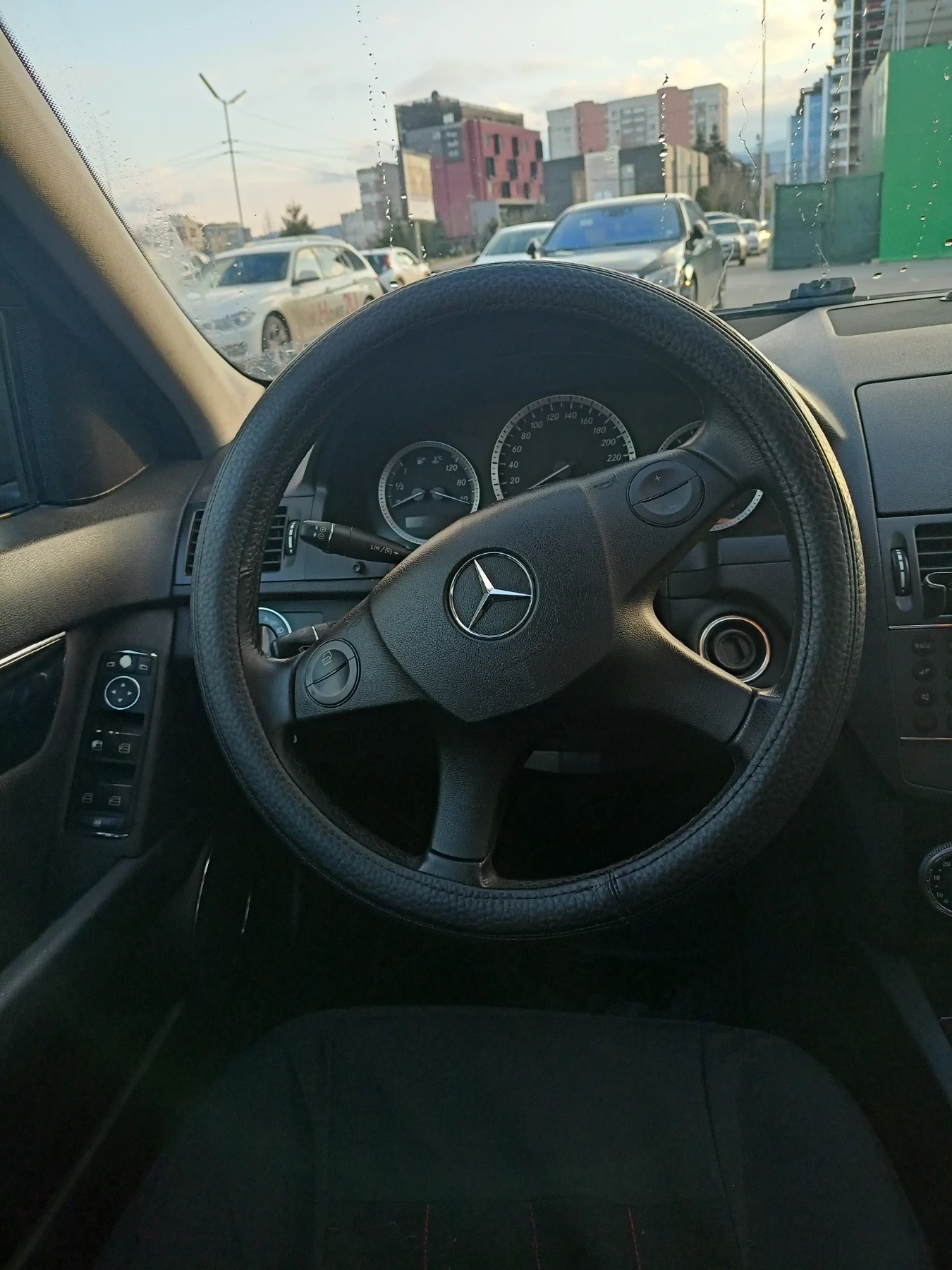 Mercedes-Benz C 220 BlueEfficiency , снимка 6 - Автомобили и джипове - 53890210
