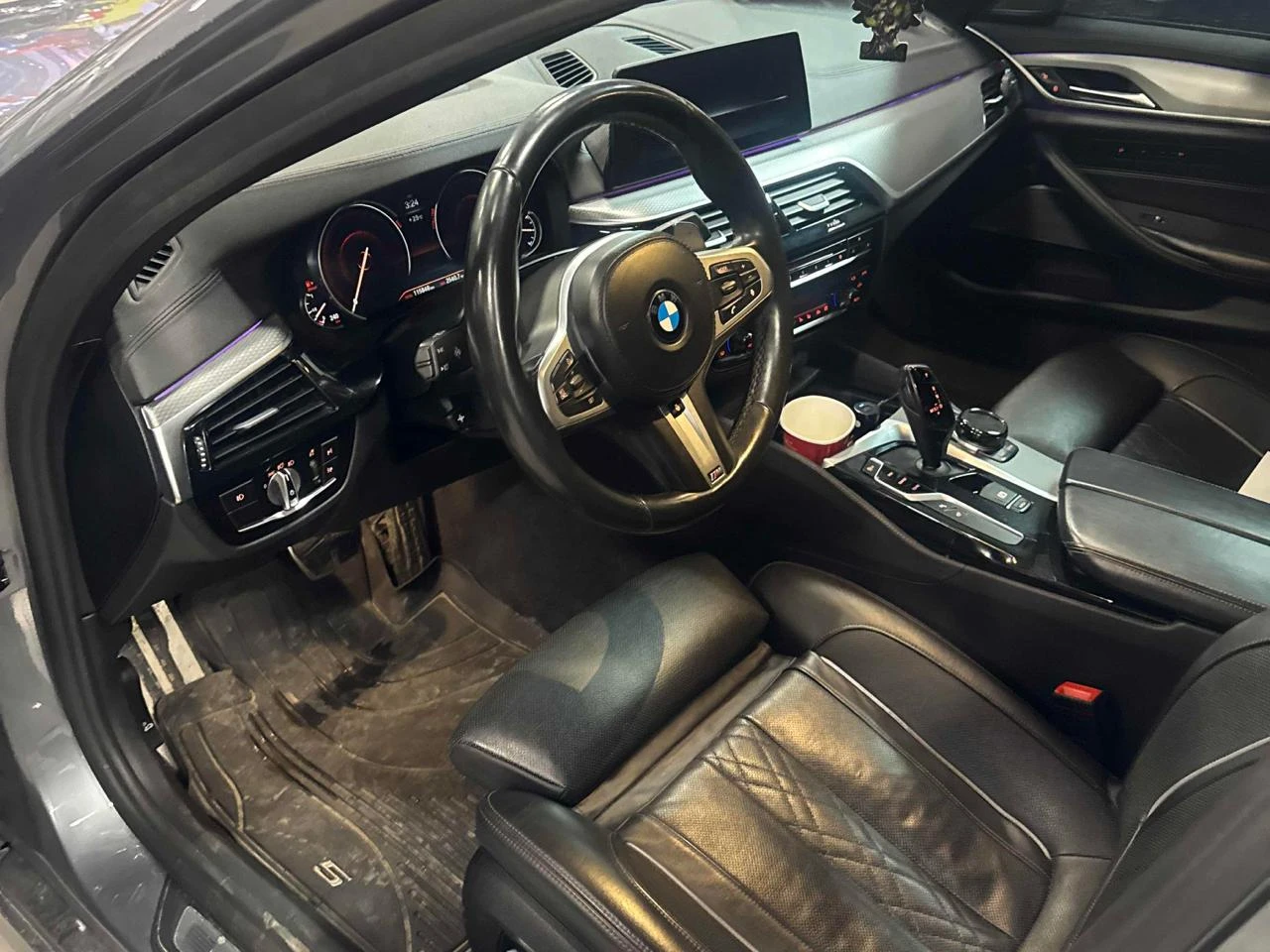 BMW 540 d* 360* Обдухване* Масаж* М Пакет* Adaptive led, снимка 5 - Автомобили и джипове - 53961954