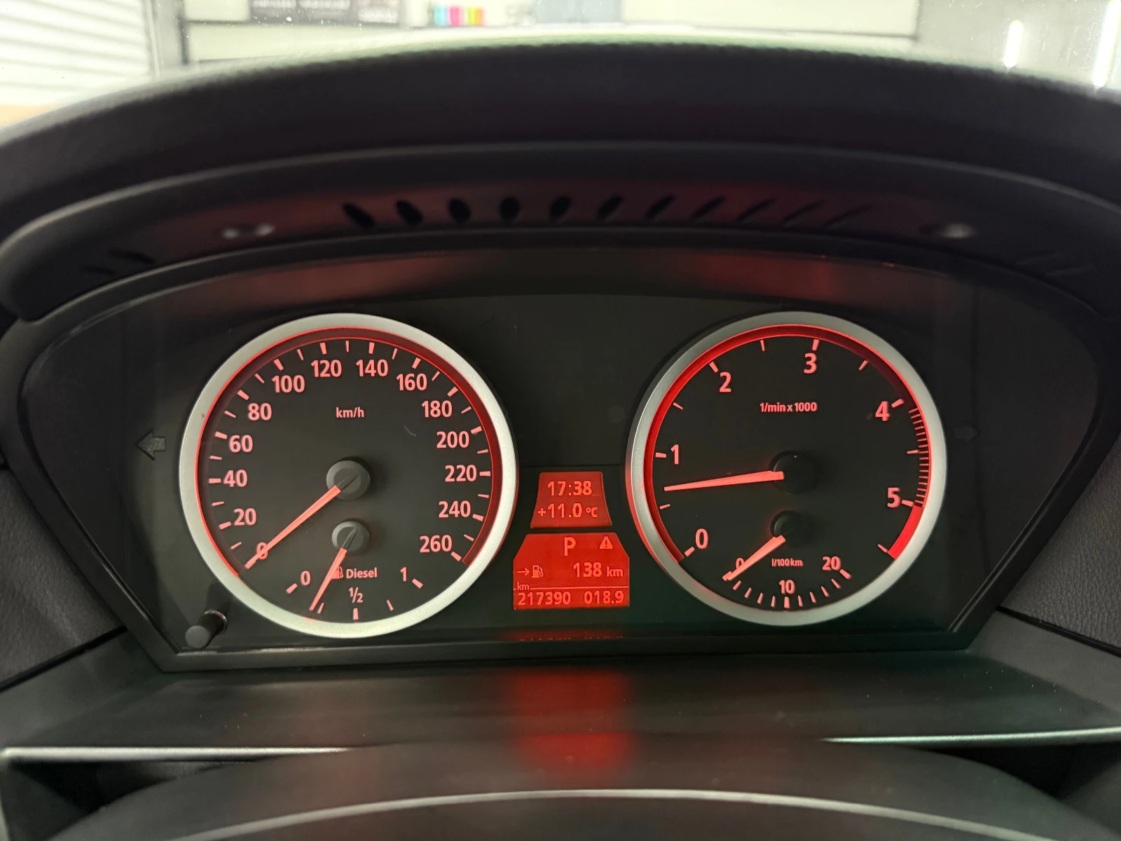 BMW 530 D M PACK, снимка 12 - Автомобили и джипове - 53965593