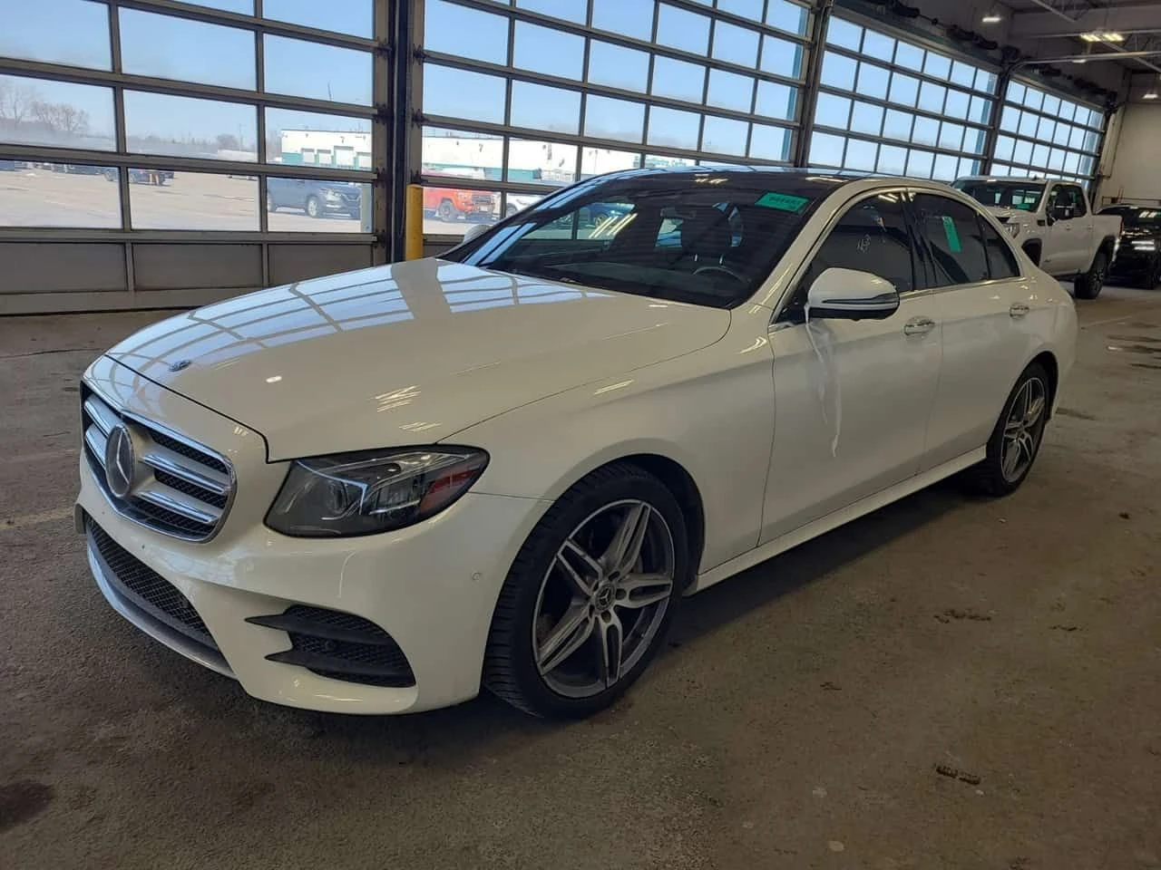 Mercedes-Benz E 350 | DISTRONIC| 360| PANO| BURMESTER | CARFAX