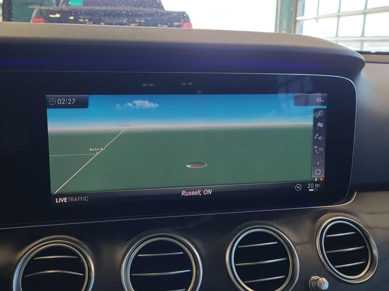 Mercedes-Benz E 350 | DISTRONIC| 360| PANO| BURMESTER | CARFAX, снимка 13 - Автомобили и джипове - 54002310