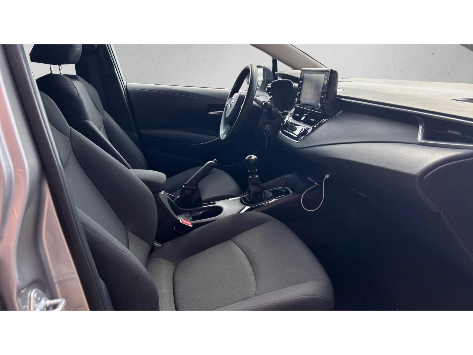 Toyota Corolla 1.5i M/T, Месечна вноска от 227  , снимка 9 - Автомобили и джипове - 54234235