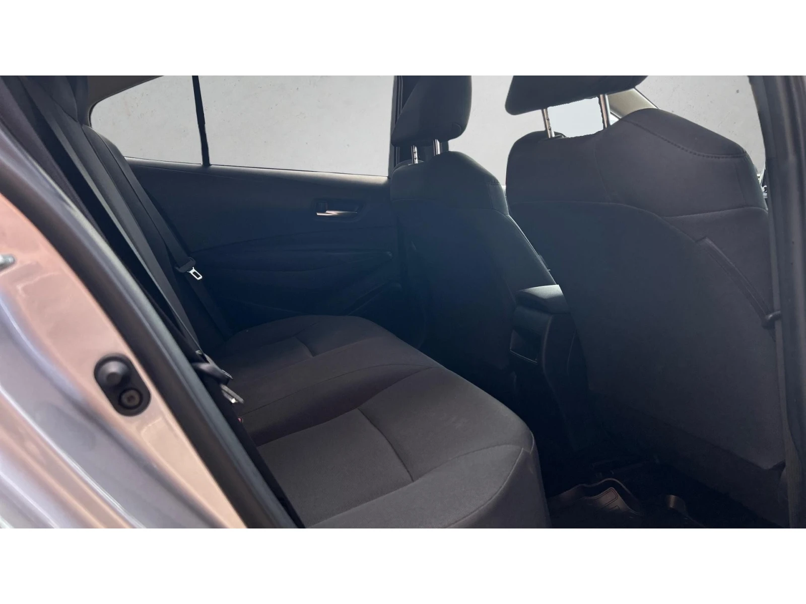 Toyota Corolla 1.5i M/T, Месечна вноска от 227  , снимка 10 - Автомобили и джипове - 54234235