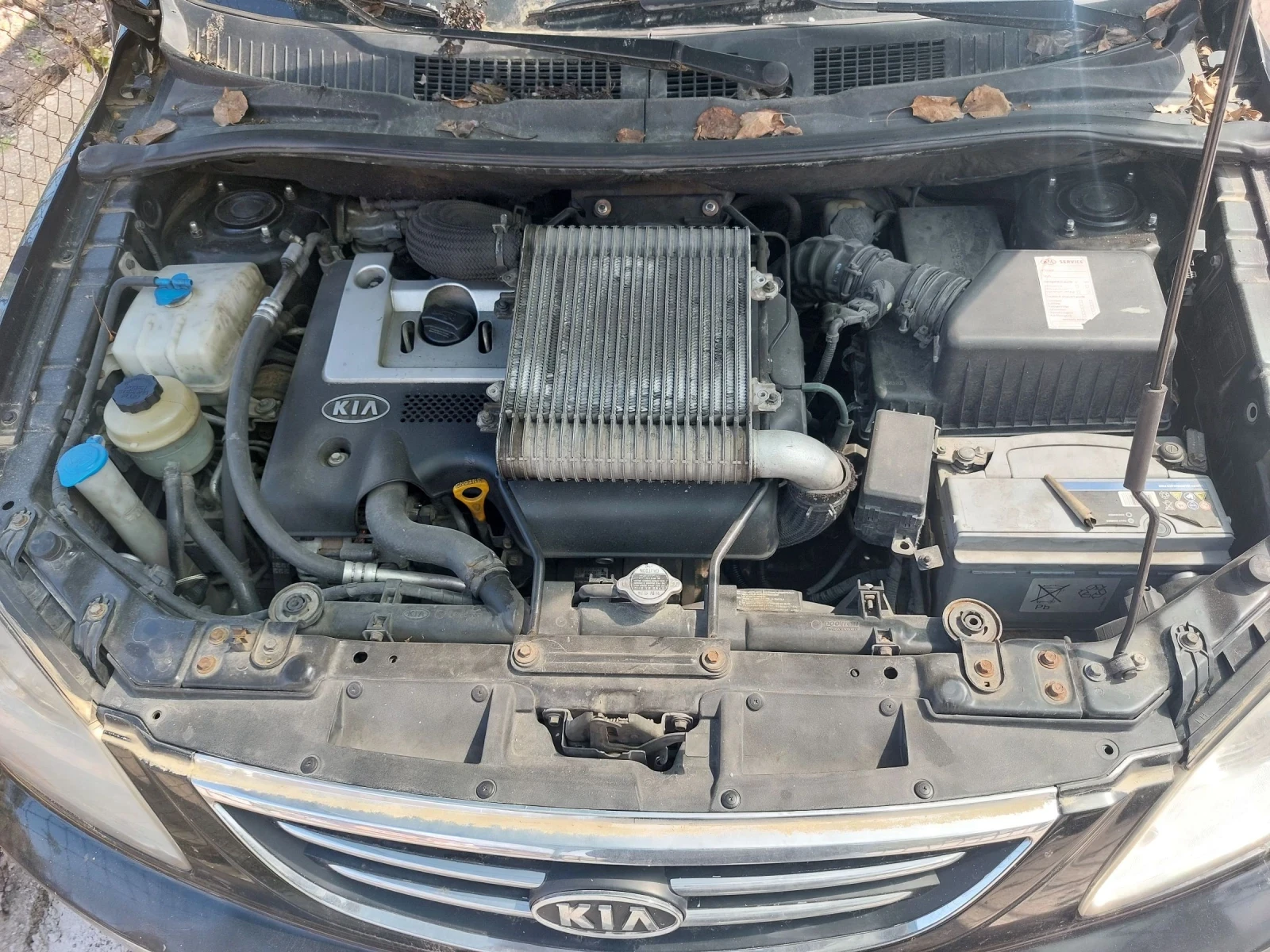 Kia Carens 2.0 crdi , снимка 11 - Автомобили и джипове - 54300806