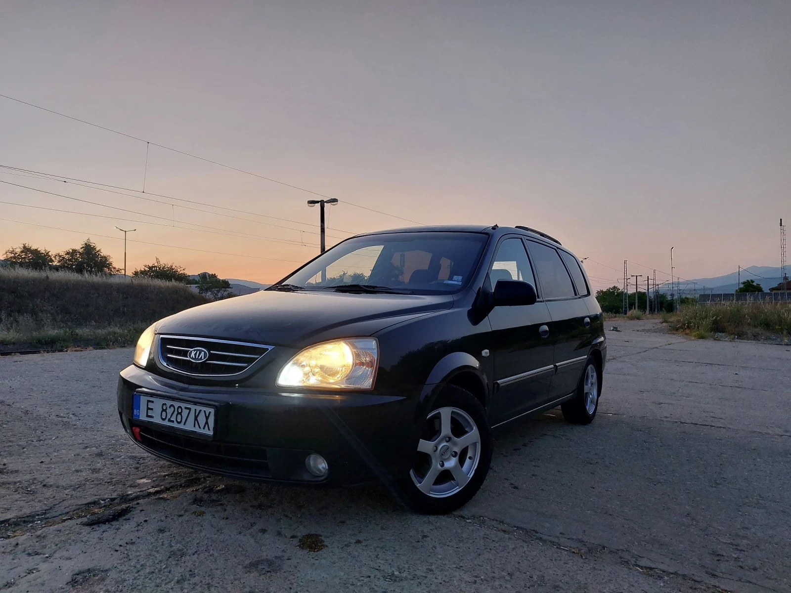 Kia Carens 2.0 crdi , снимка 6 - Автомобили и джипове - 54300806