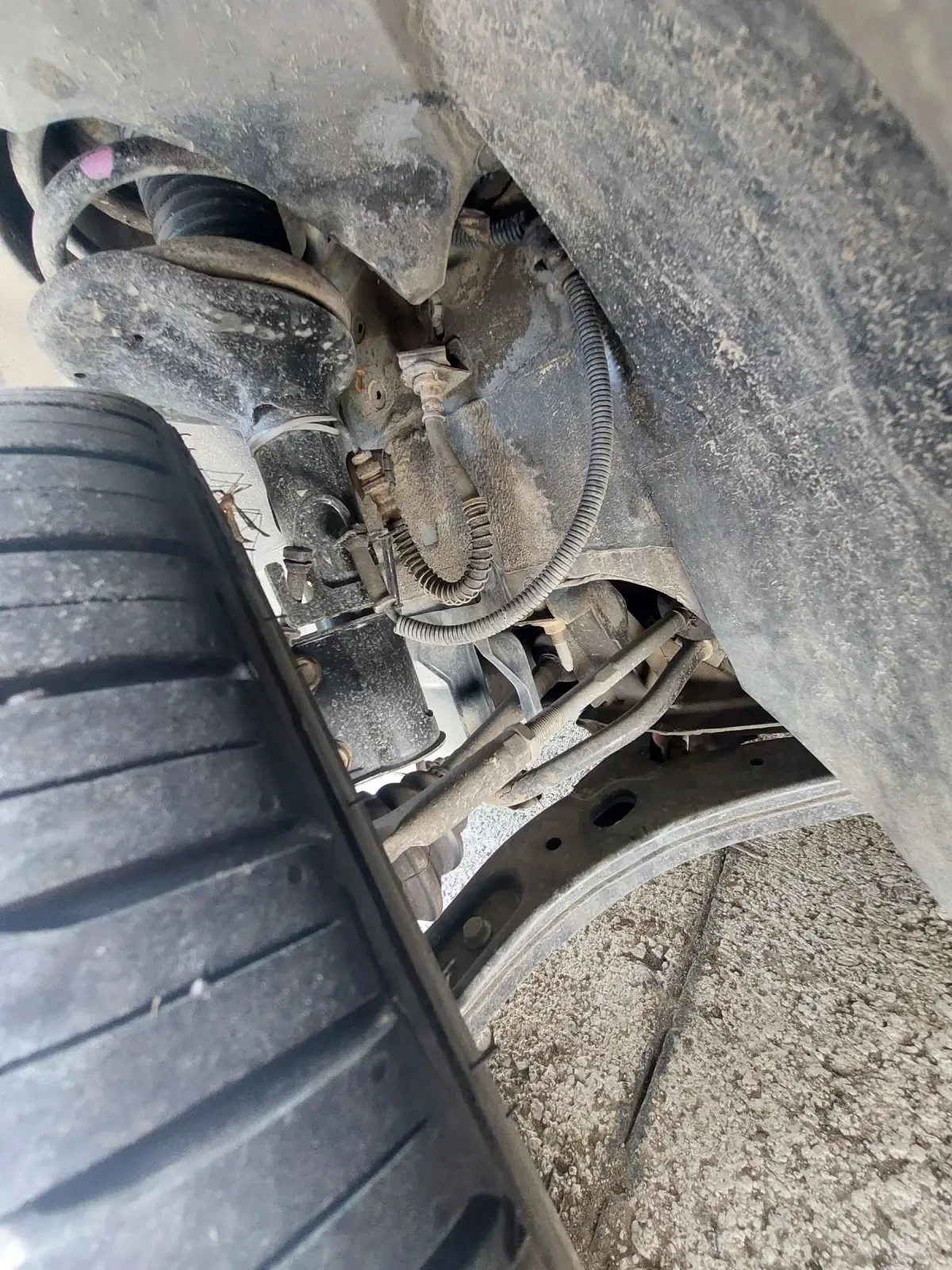 Kia Carens 2.0 crdi , снимка 12 - Автомобили и джипове - 54300806