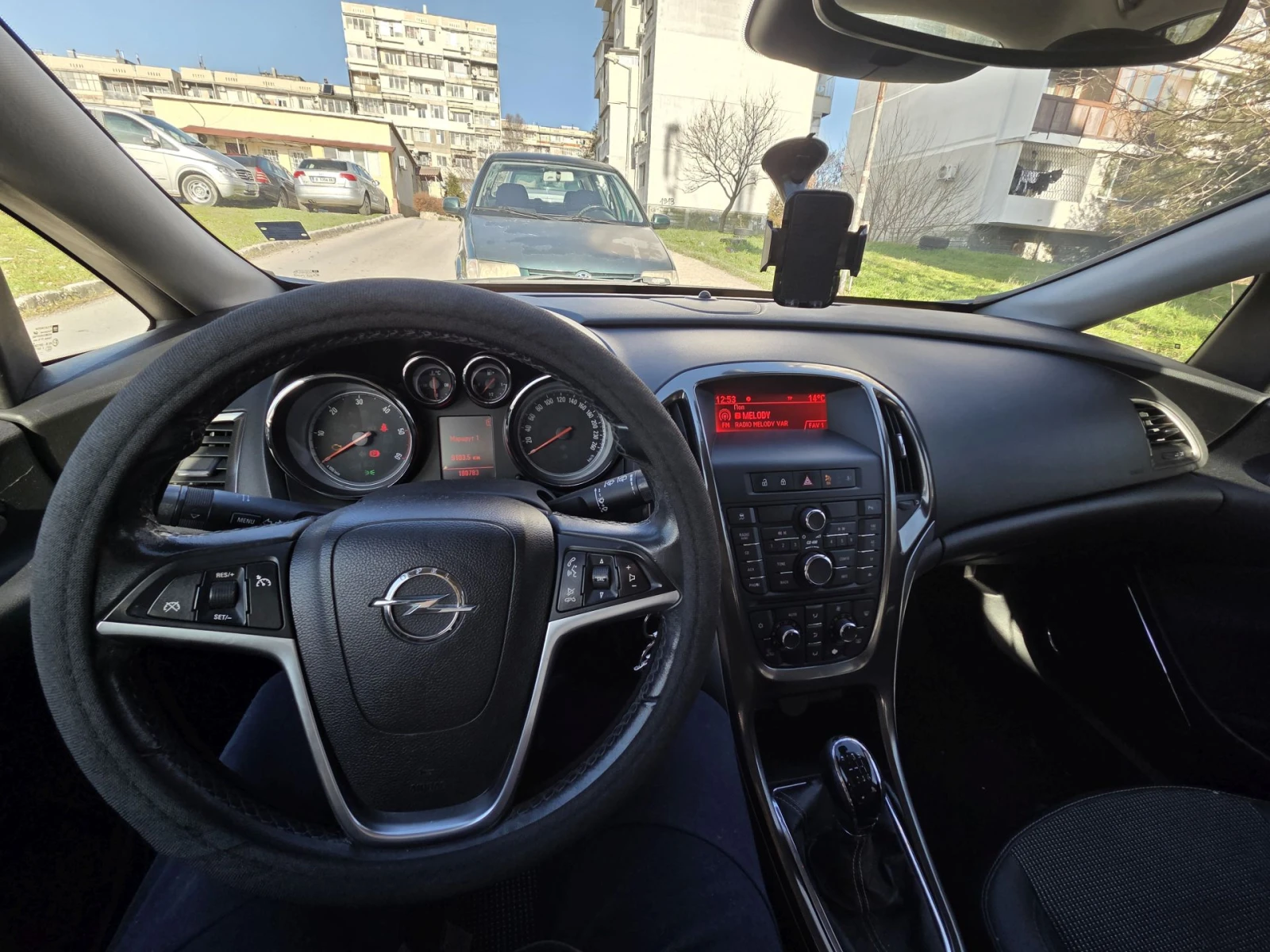 Opel Astra J 1, 7 CDTI, снимка 6 - Автомобили и джипове - 54417206
