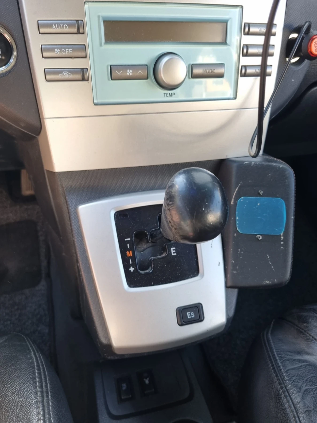 Toyota Corolla verso, снимка 17 - Автомобили и джипове - 54562251