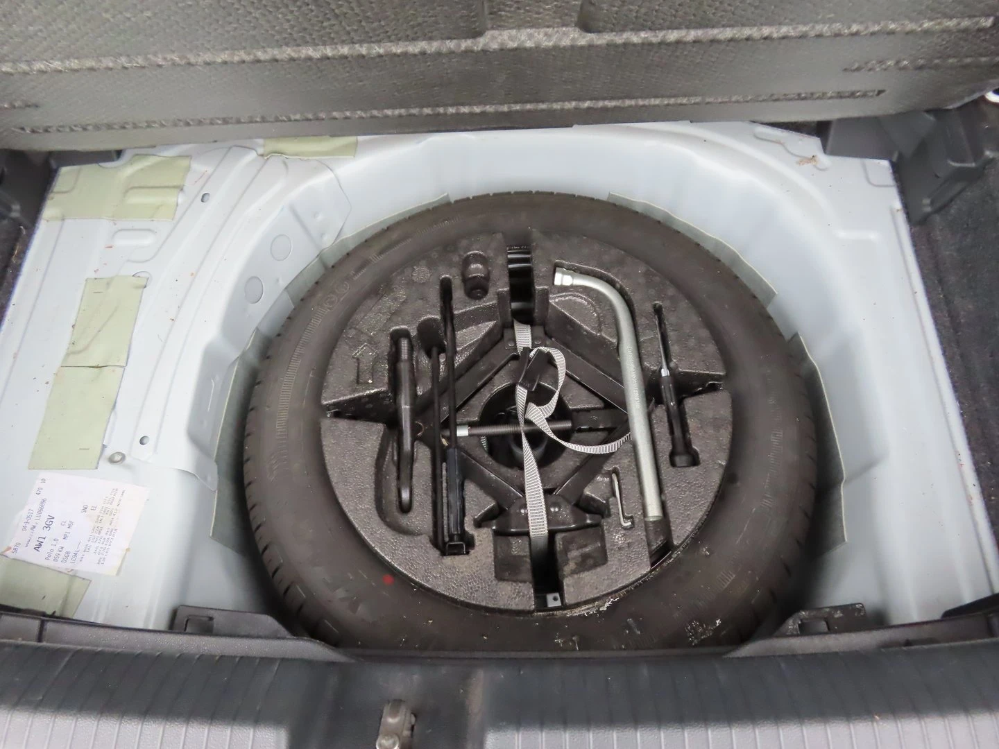 VW Polo, снимка 13 - Автомобили и джипове - 56420691