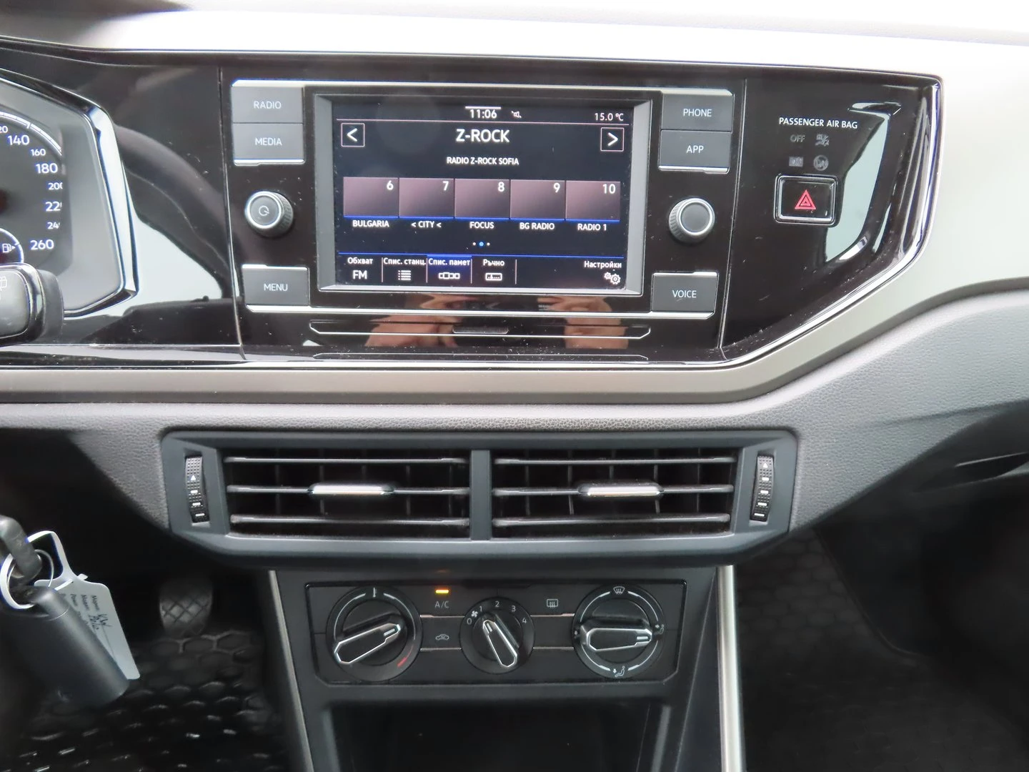 VW Polo, снимка 8 - Автомобили и джипове - 56420691