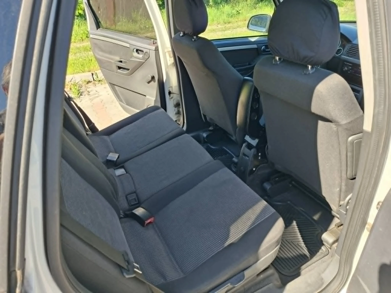 Opel Meriva 1.7, снимка 7 - Автомобили и джипове - 54691513