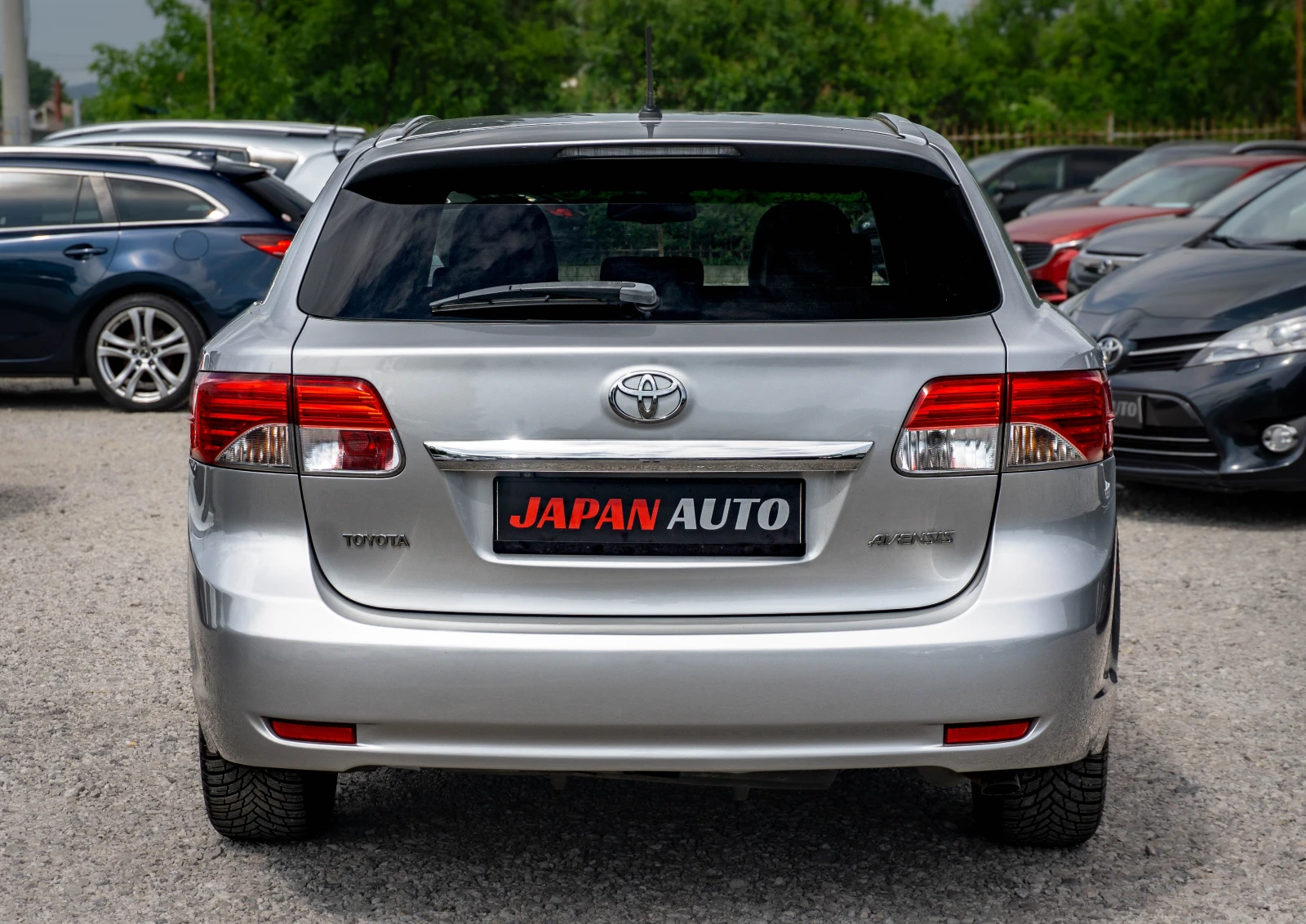 Toyota Avensis 2.0 D-4D ALKANTARA | С ГАРАНЦИЯ! TOP!, снимка 5 - Автомобили и джипове - 54736094