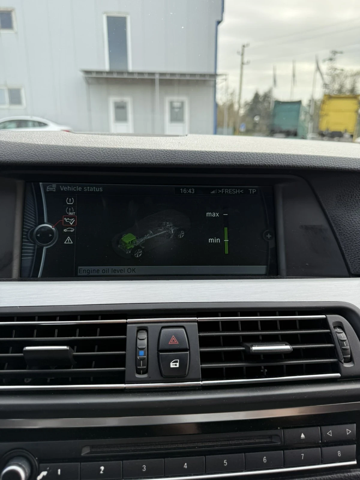 BMW 520, снимка 15 - Автомобили и джипове - 54747697