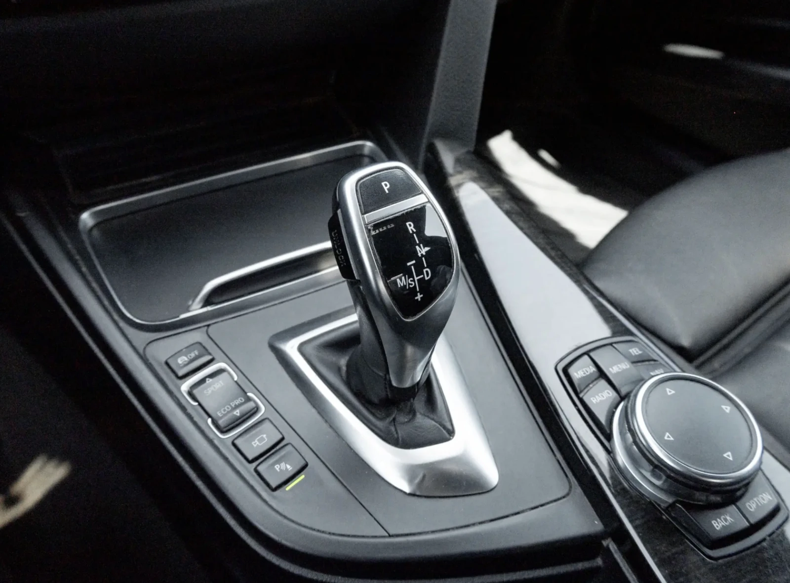BMW 340 M* H/K* Lane assist* Pano* , снимка 13 - Автомобили и джипове - 54752086