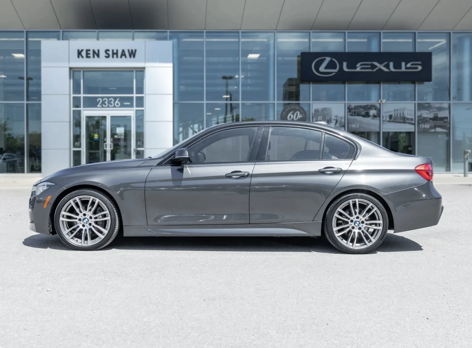 BMW 340 M* H/K* Lane assist* Pano* , снимка 3 - Автомобили и джипове - 54752086