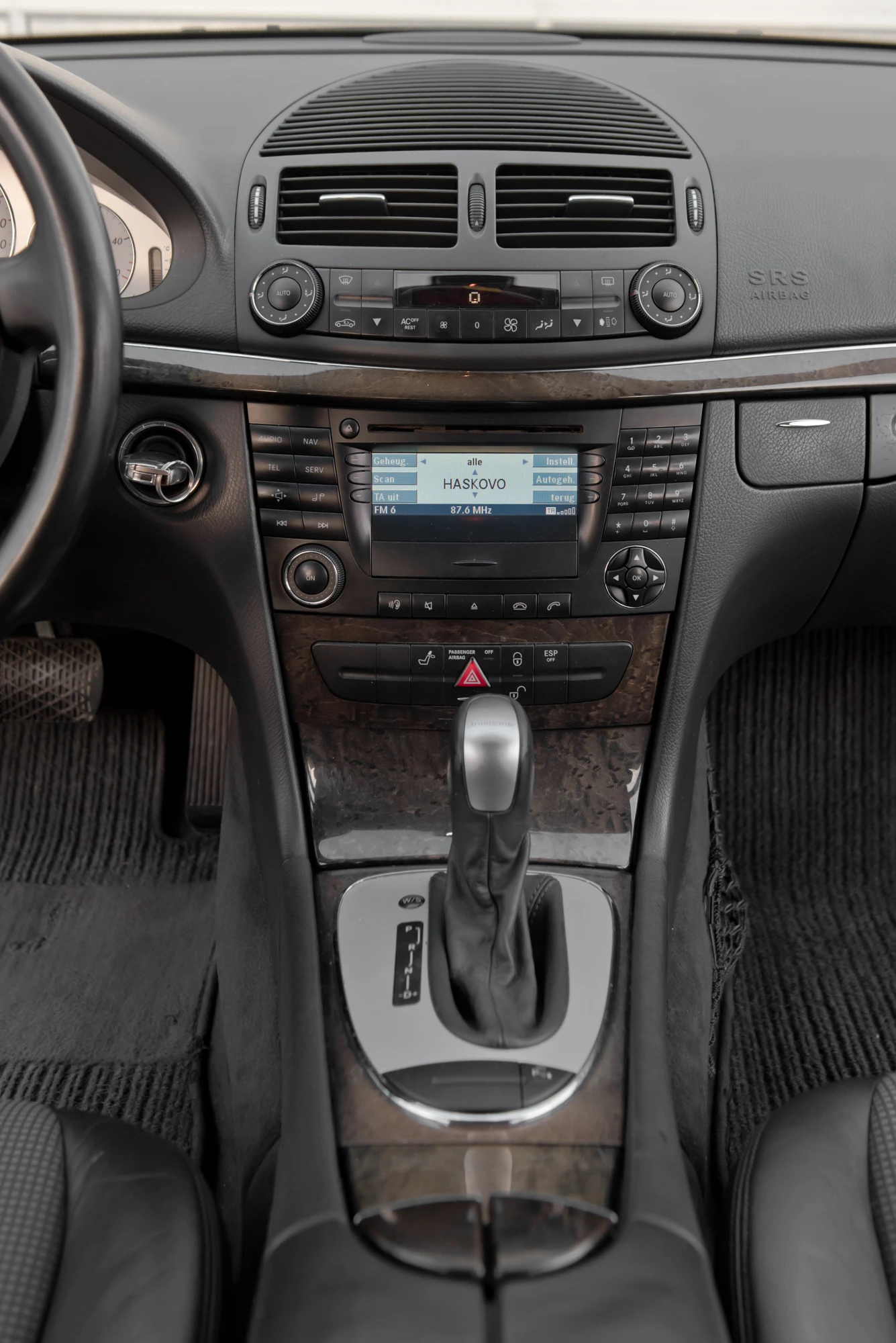 Mercedes-Benz E 220 пружини, снимка 17 - Автомобили и джипове - 54831393