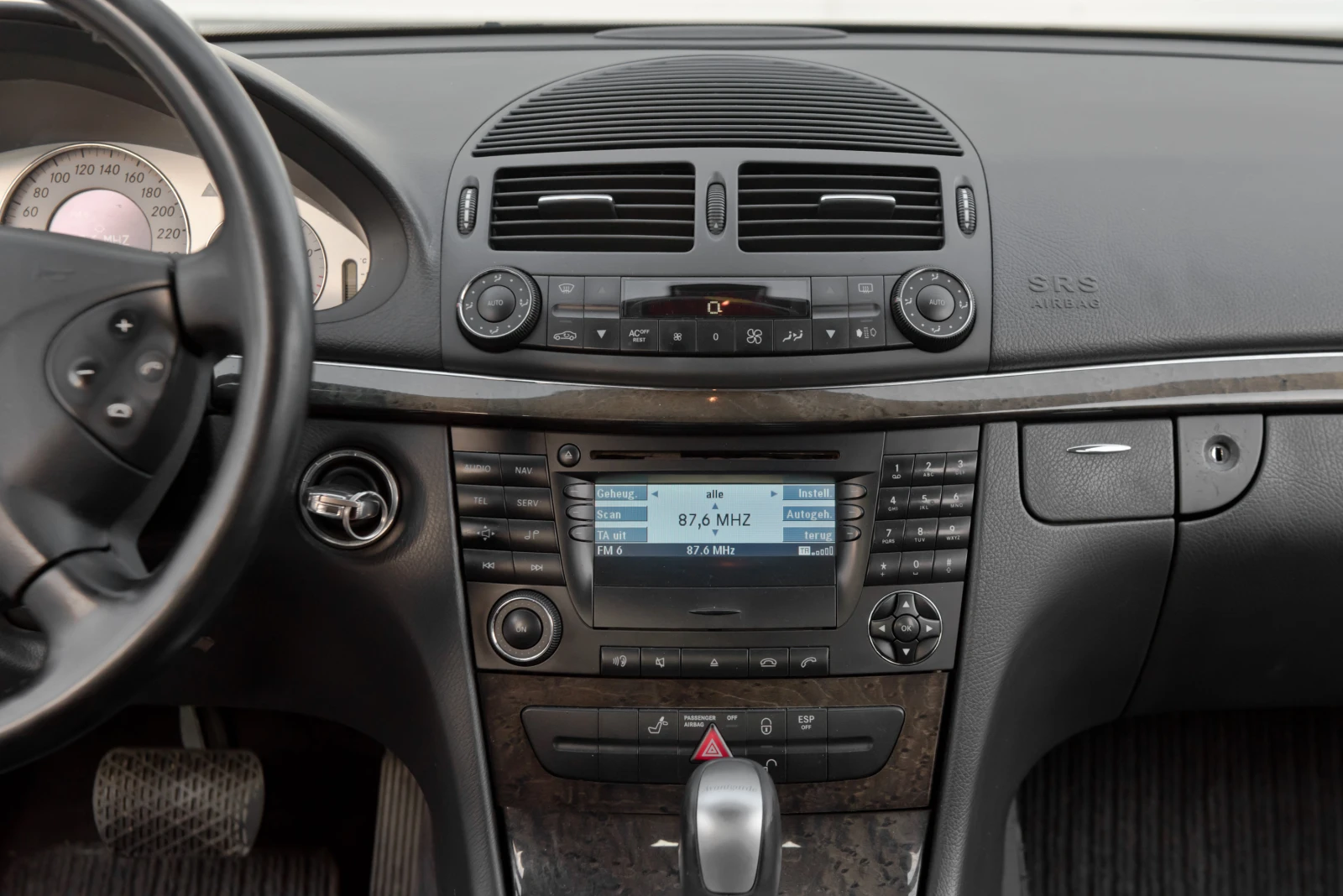 Mercedes-Benz E 220 пружини, снимка 16 - Автомобили и джипове - 54831393