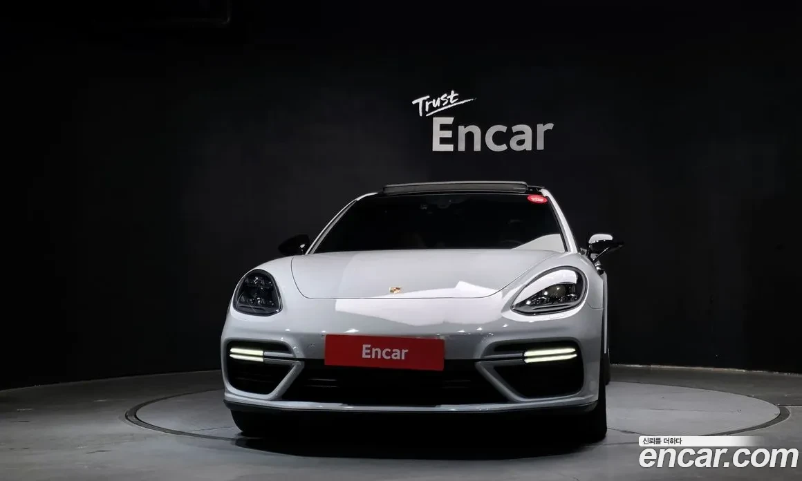 Porsche Panamera TURBO* ОБДУХ* 360* КРЕДИТИРАНЕ, снимка 3 - Автомобили и джипове - 54853595