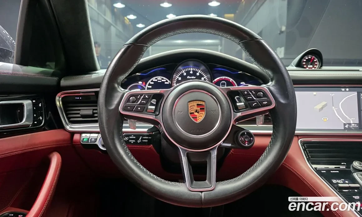 Porsche Panamera TURBO* ОБДУХ* 360* КРЕДИТИРАНЕ, снимка 11 - Автомобили и джипове - 54853595