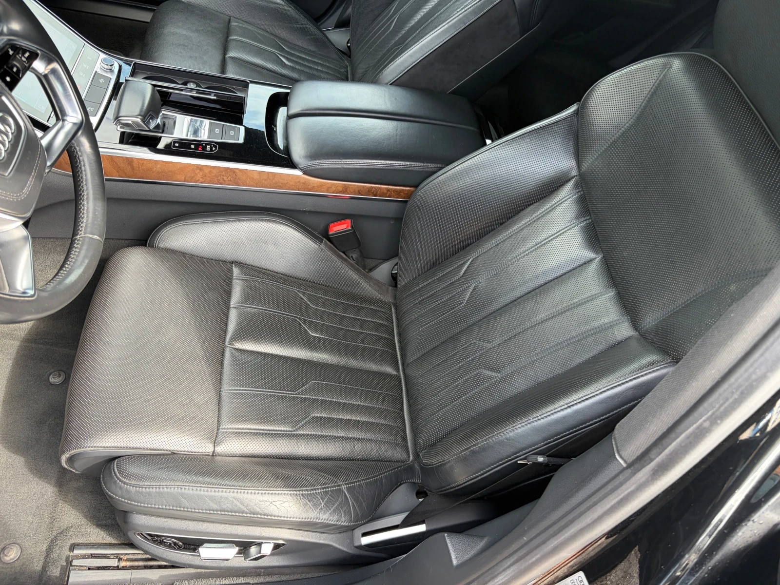 Audi A8, снимка 10 - Автомобили и джипове - 55141031