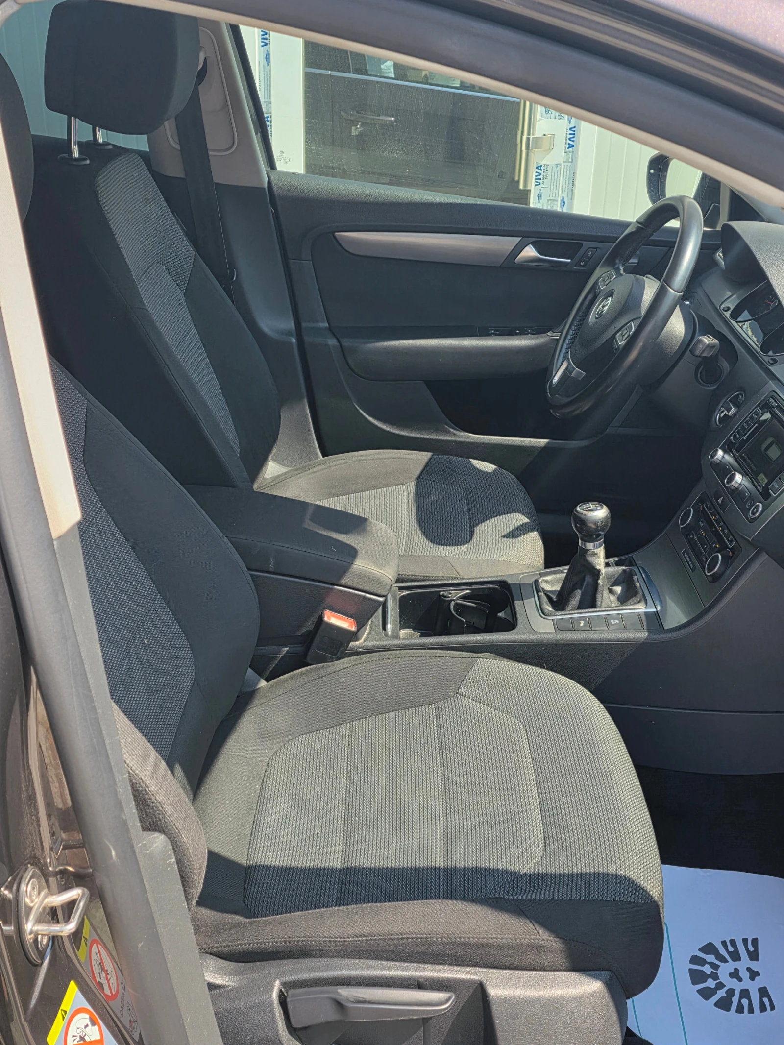 VW Passat 1.6 TDI VARIANT, снимка 9 - Автомобили и джипове - 55593917