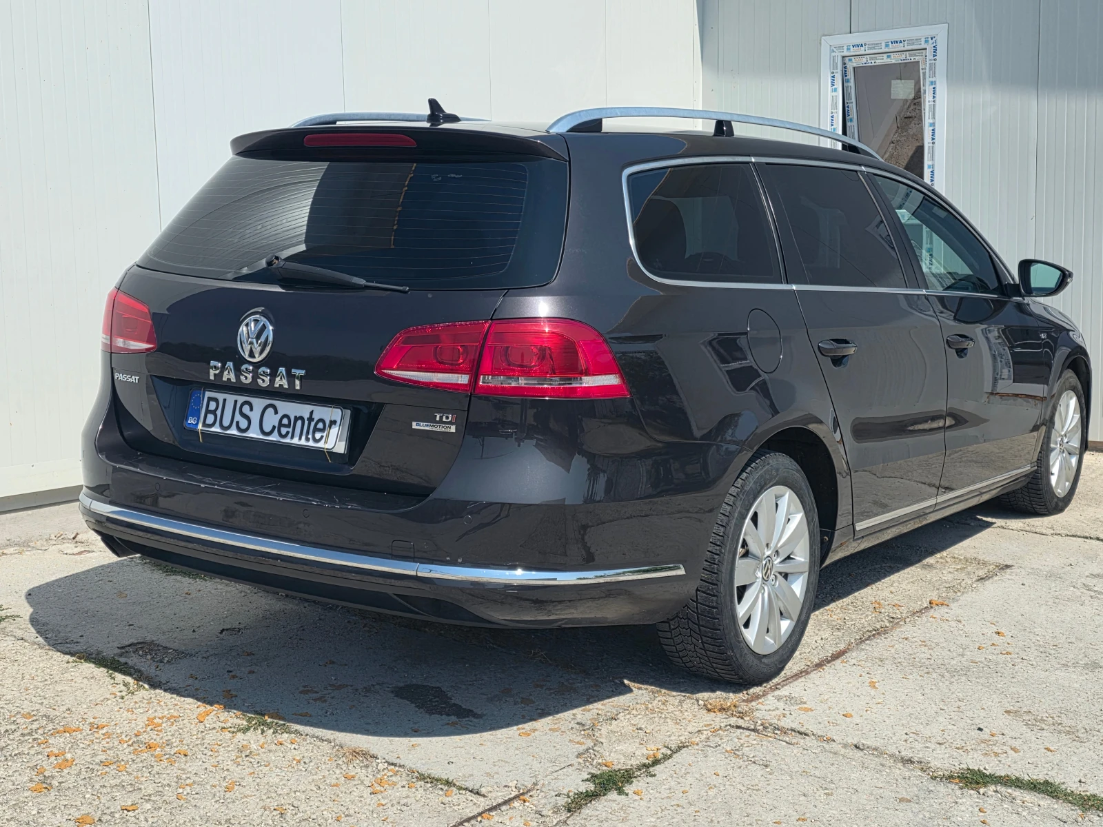 VW Passat 1.6 TDI VARIANT, снимка 4 - Автомобили и джипове - 55593917