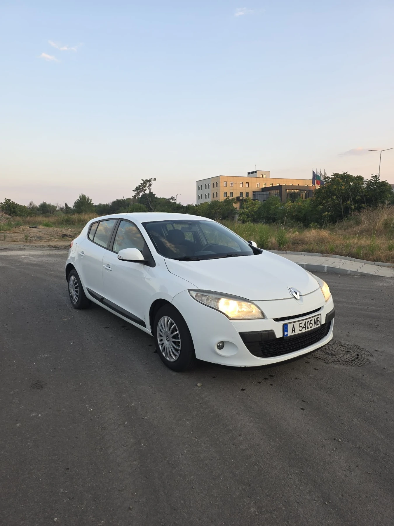 Renault Megane 3, снимка 14 - Автомобили и джипове - 55612527