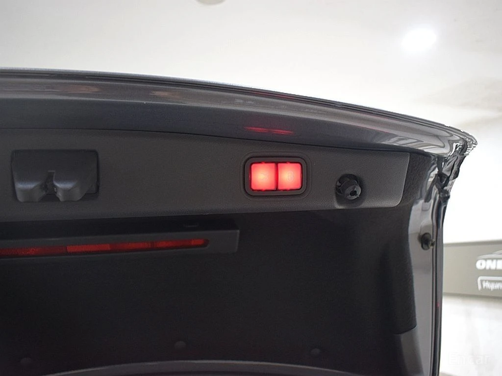 Mercedes-Benz E 450 4MATIC* BURMESTER* ���������* LANE* ASSIST* 360��� | Mobile.bg � ����������� 15