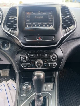 Jeep Cherokee Latitude Подгрев* Keyless* CarPlay* RemoteStart* - 26580 лв. - 87079199 12