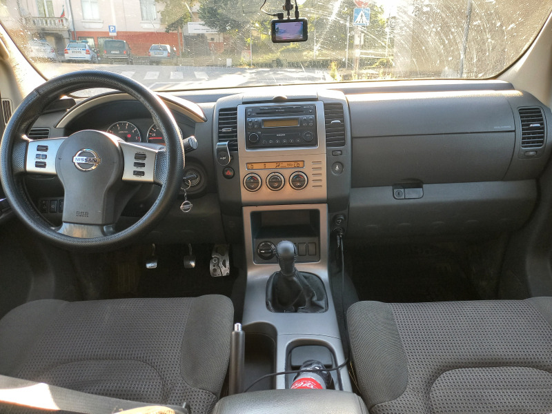 Nissan Pathfinder 2.5TD 4X4 ОБСЛУЖЕНА!!!, снимка 5 - Автомобили и джипове - 46420350