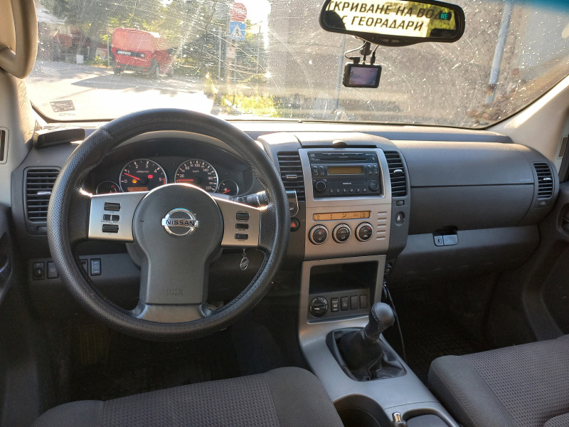 Nissan Pathfinder 2.5TD 4X4 ОБСЛУЖЕНА!!!, снимка 6 - Автомобили и джипове - 46420350