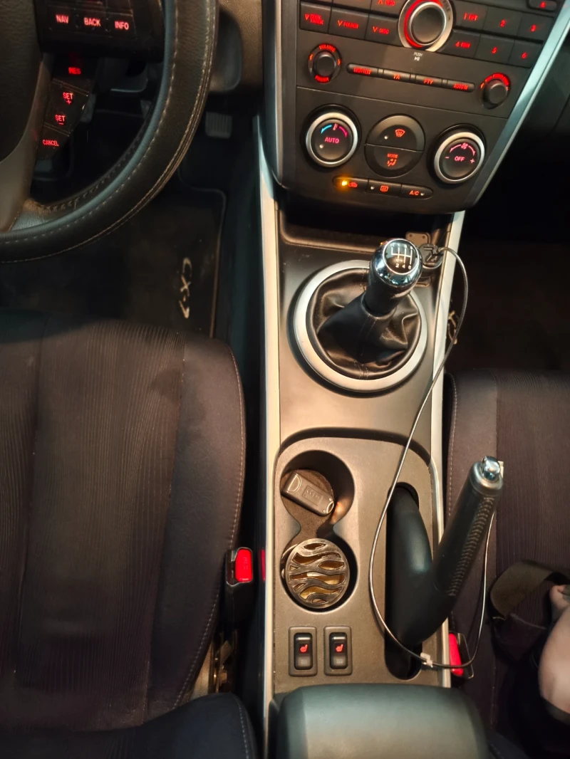 Mazda CX-7, снимка 13 - Автомобили и джипове - 52301179