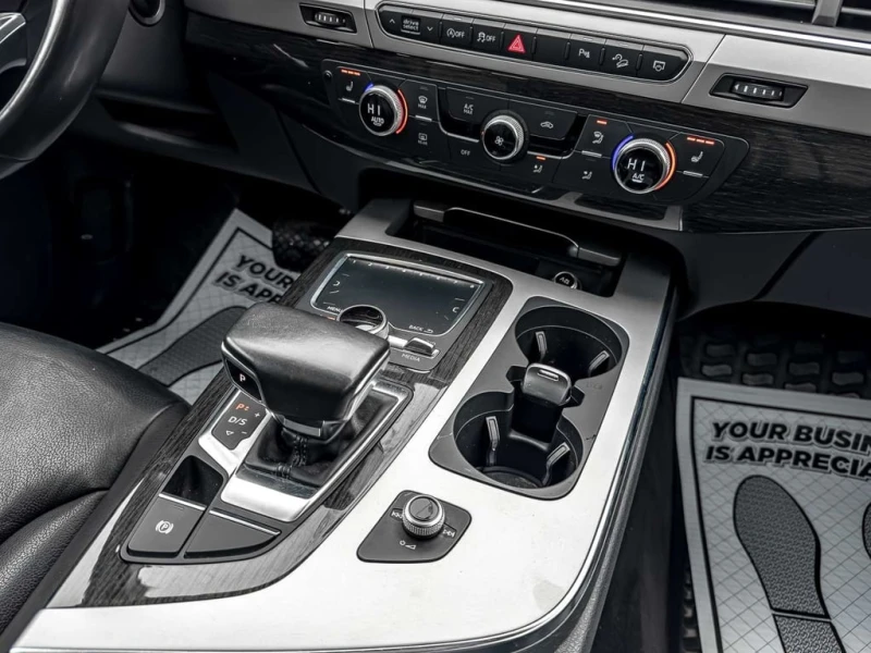 Audi Q7 * CARFAX * ЦЕНА ДО БГ, снимка 11 - Автомобили и джипове - 53307794