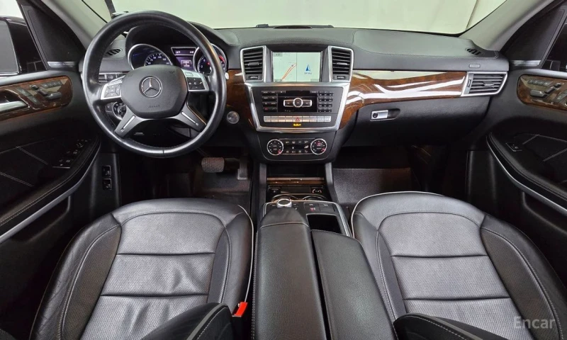 Mercedes-Benz GL 550, снимка 7 - Автомобили и джипове - 53335220